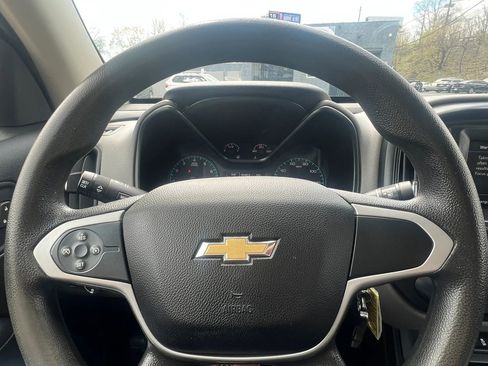 Used 2019 Chevrolet Colorado W/T w/ WT Convenience Package AWD/4WD image 18