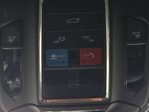 Used 2022 Jeep Grand Cherokee L Limited image 25