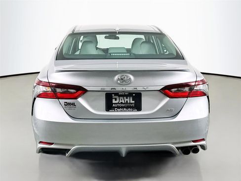 Used 2024 Toyota Camry SE image 6