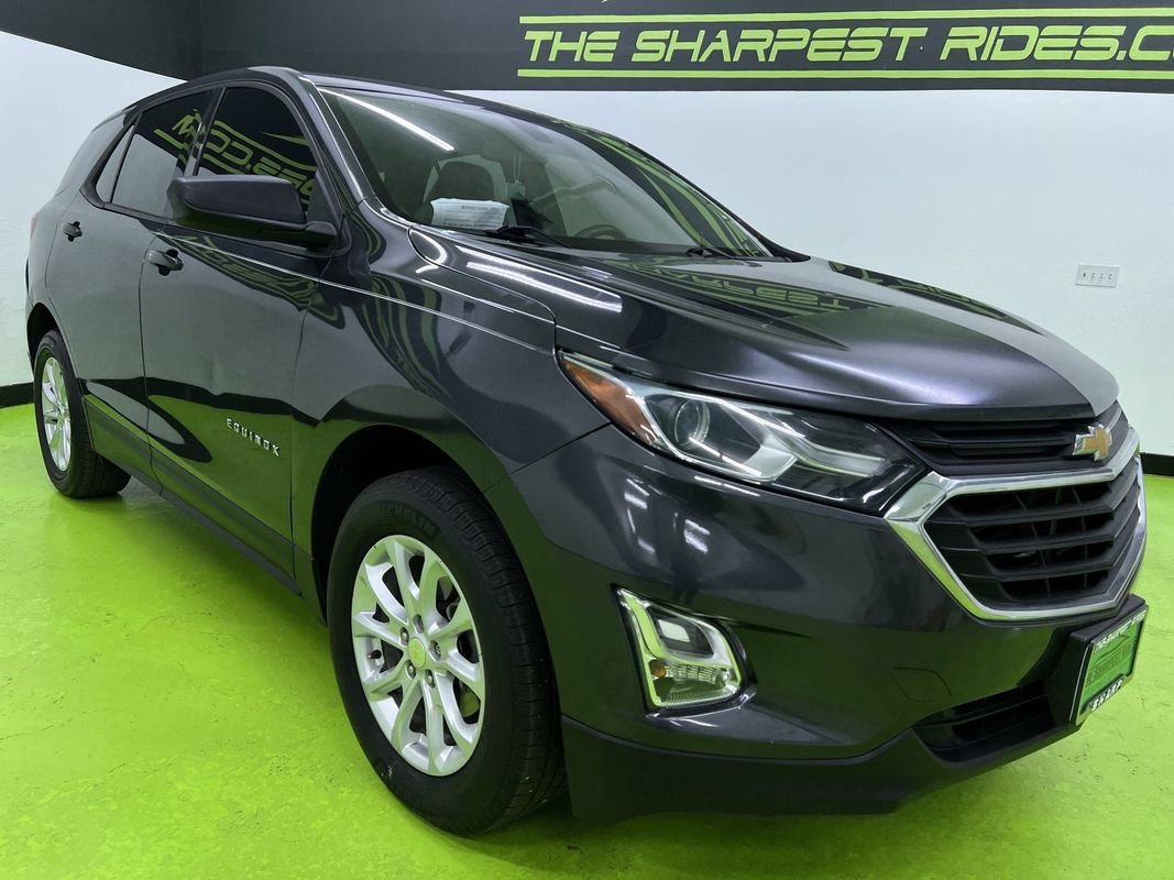 Used 2018 Chevrolet Equinox LS FWD image 2