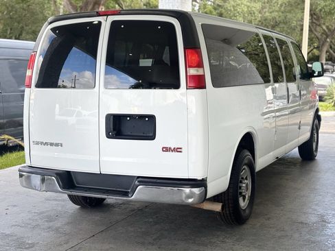 Used 2018 GMC Savana 3500 LT w/ LT Preferred Equipment Group image 8