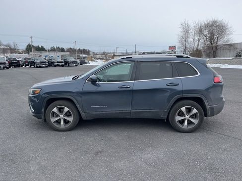 Used 2019 Jeep Cherokee Limited image 4