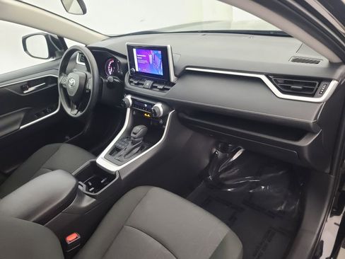 Used 2025 Toyota RAV4 XLE image 13