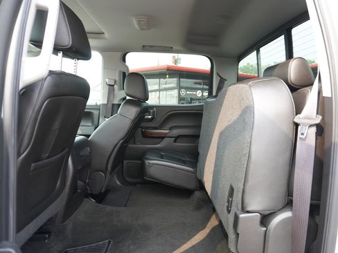 Used 2015 GMC Sierra 1500 SLT w/ SLT Crew Cab Value Package AWD/4WD image 28