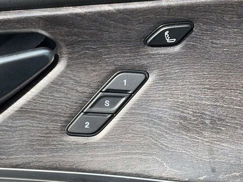 Used 2021 Jeep Grand Cherokee L Overland w/ Luxury Tech Group IV image 11