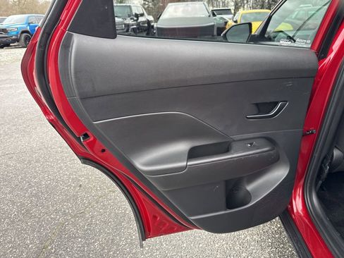 Used 2025 Hyundai Kona SEL image 25