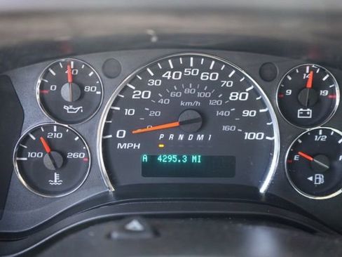 Used 2014 Chevrolet Express 2500 Work Van w/ Cold Climate Package image 21