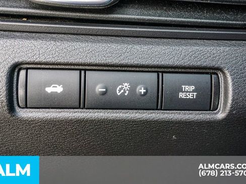 Used 2024 Nissan Altima 2.5 SV image 43