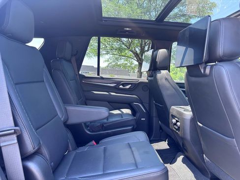 Used 2021 GMC Yukon Denali w/ Advanced Technology Package AWD/4WD image 25