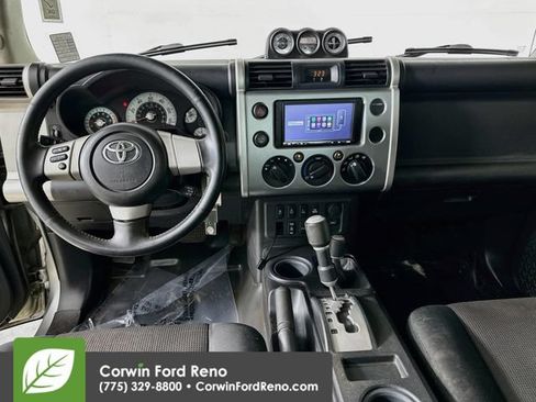 Used 2010 Toyota FJ Cruiser 4WD image 20