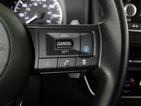 Certified 2024 Nissan Rogue SV image 27