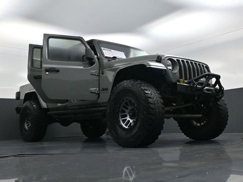 Used 2020 Jeep Gladiator Sport w/ Quick Order Package 24S image 25