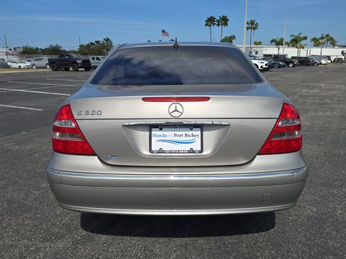 Used 2004 Mercedes-Benz E 320 Sedan image 5