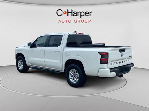 Used 2024 Nissan Frontier SV AWD/4WD image 5