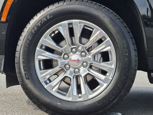 Used 2025 GMC Yukon Denali image 8
