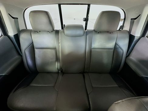 Used 2017 Toyota Tacoma SR5 w/ Tow Package AWD/4WD image 13