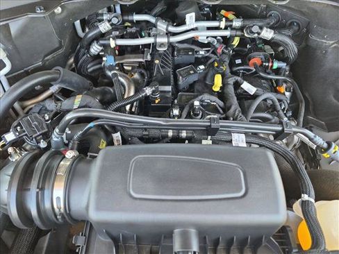Used 2023 Ford Explorer XLT AWD/4WD image 22