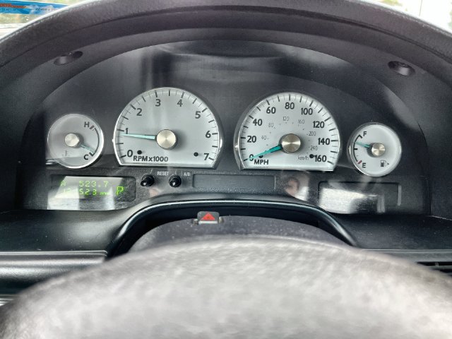 Used 2004 Ford Thunderbird RWD image 12