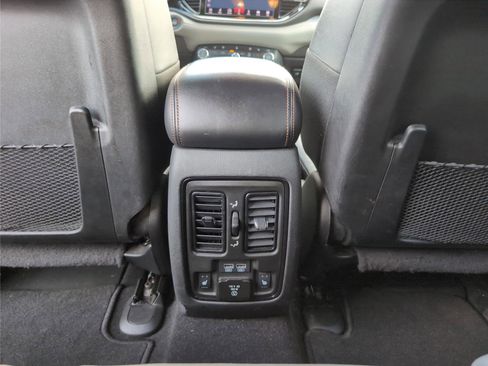Used 2022 Dodge Durango R/T AWD/4WD image 31