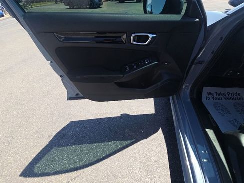 Used 2024 Honda Civic EX image 12