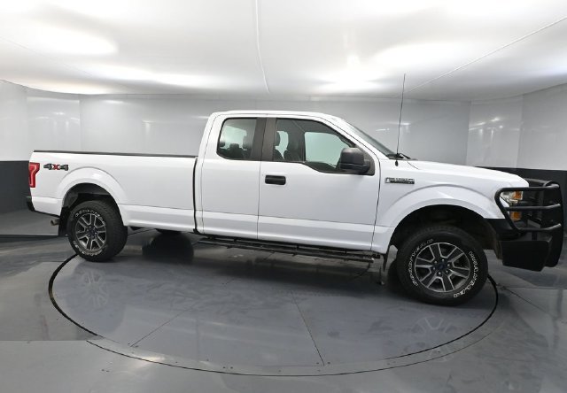 Used 2016 Ford F150 XL w/ XL Power Equipment Group AWD/4WD image 2