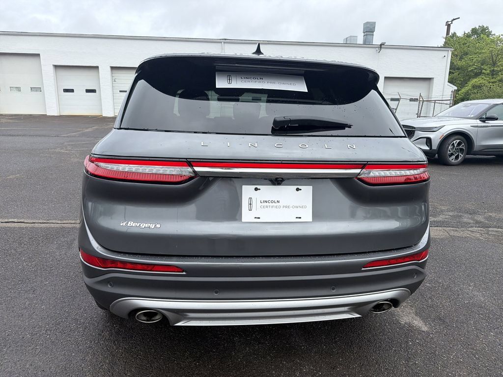 Certified 2022 Lincoln Corsair Reserve w/ Equipment Group 201A AWD/4WD image 4