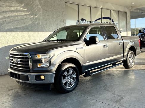 Used 2017 Ford F150 XLT w/ Equipment Group 301A Mid image 6