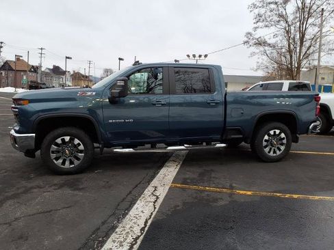 New 2026 Chevrolet Silverado 2500 LT image 6