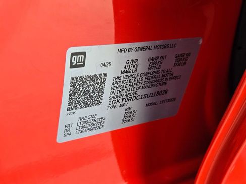 Used 2025 GMC Hummer EV 3X w/ LPO, Cargo Utility Package image 34