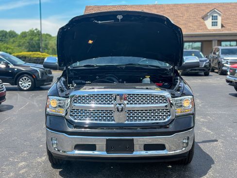 Used 2017 RAM 1500 Laramie w/ Convenience Group AWD/4WD image 37