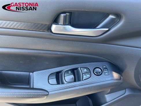 Used 2024 Nissan Altima 2.5 SV image 37