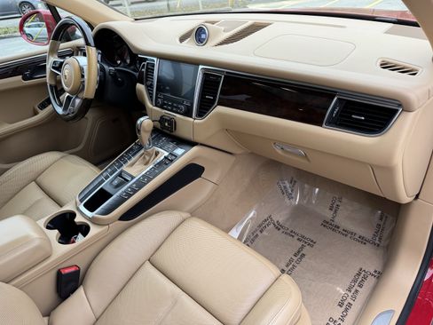 Used 2017 Porsche Macan S image 38