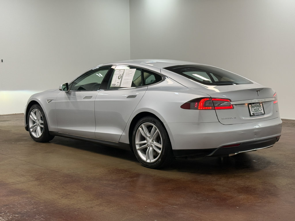 Used 2013 Tesla Model S Performance RWD image 5