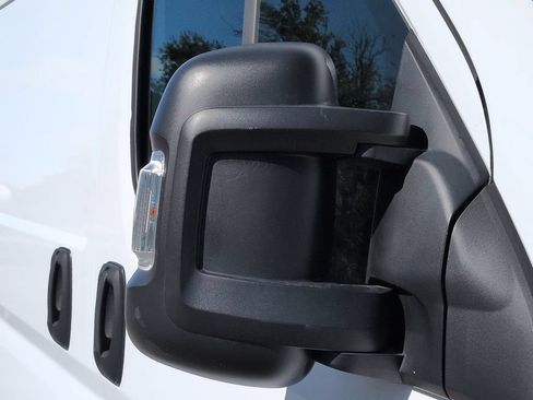 Used 2025 RAM ProMaster 2500 w/ U-Haul Equipment Group FWD image 12
