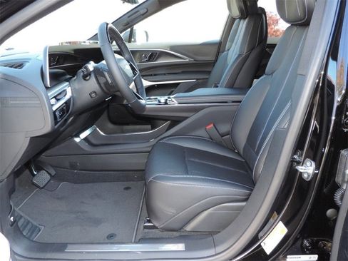 New 2026 Cadillac Lyriq Premium Luxury image 16