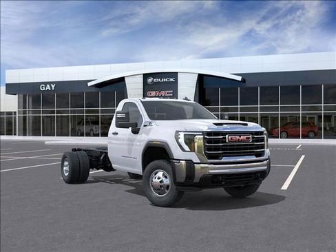 New 2026 GMC Sierra 3500 Pro w/ Convenience Package image 1