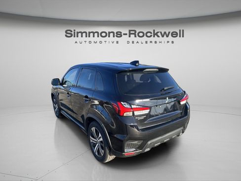 Used 2025 Mitsubishi Outlander Sport ES image 5