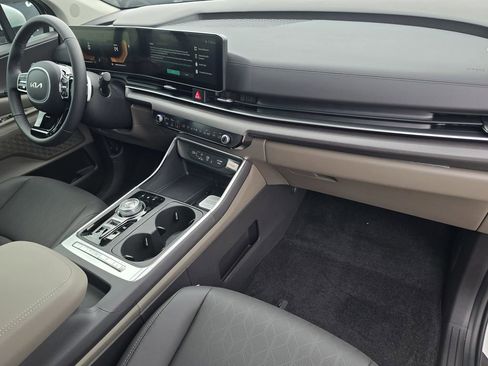 New 2026 Kia Carnival EX FWD image 12