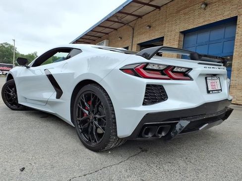 Used 2023 Chevrolet Corvette Stingray Preferred Cpe w/ Z51 Performance Package RWD image 18
