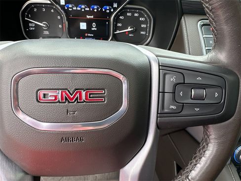 Used 2021 GMC Yukon SLT w/ SLT Luxury Plus Package image 28