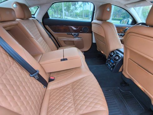 Used 2019 Jaguar XJ L Portfolio RWD image 38