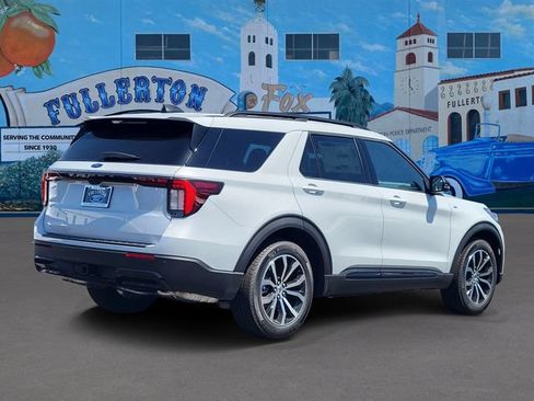 New 2026 Ford Explorer ST-Line RWD image 4