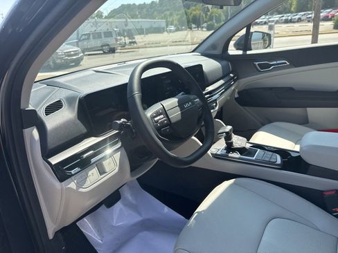 New 2026 Kia Sportage EX w/ EX Panorama Roof Package image 24