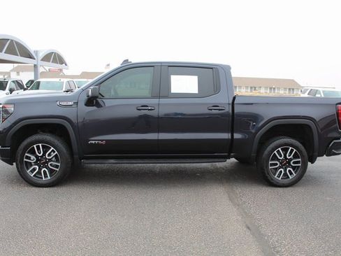Used 2024 GMC Sierra 1500 AT4 w/ Technology Package image 9
