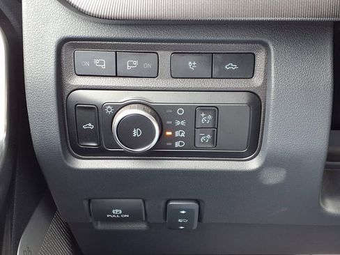 Used 2024 Ford F250 Platinum w/ FX4 Off-Road Package image 25