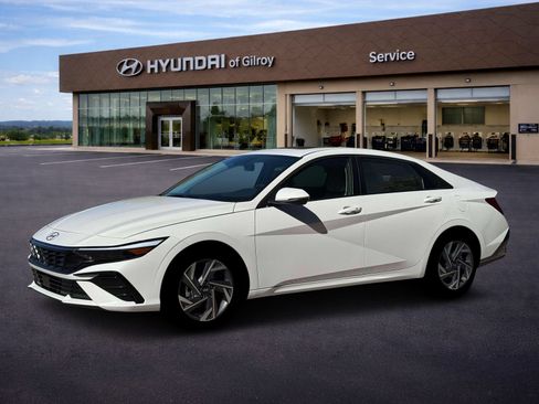 New 2026 Hyundai Elantra Limited FWD image 2