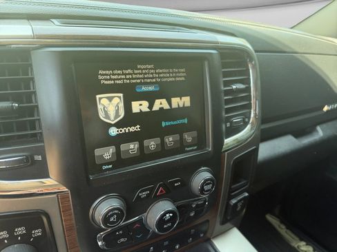 Used 2013 RAM 1500 Laramie w/ Convenience Group AWD/4WD image 26