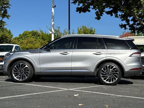 Used 2021 Lincoln Aviator Reserve w/ Equipment Group 202A AWD/4WD image 7