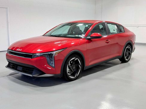 Certified 2025 Kia K4 EX FWD image 1