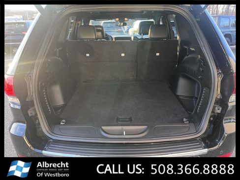 Used 2022 Jeep Grand Cherokee Limited image 15